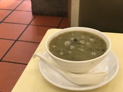 永盈三宝饭配绿豆沙-永盈茶餐厅(中山四路店)