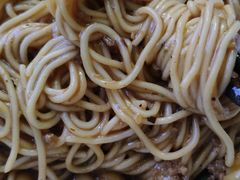 -渝之汇牛肉豌杂面