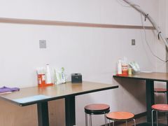 用餐区-老头爱马仕酸豇豆炒饭(丰富路店)