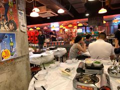 大堂-鲜入围煮花胶鸡海鲜火锅