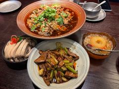 -古都历食南京菜·烤鸭·鸭血粉丝·汤包(南京博物院店)