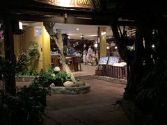-卷心菜和避孕套餐厅(Pattaya)