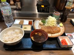 -牛かつもと村(原宿店)