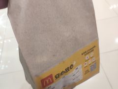 -麦当劳(新城市广场店)