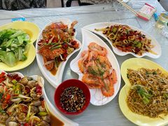 -覃记海鲜美食餐厅