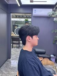 -藤野造型•烫染专业店