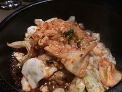-穹六人间 people 6(岳阳路店)