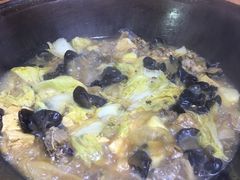 -粘豆包柴火铁锅炖