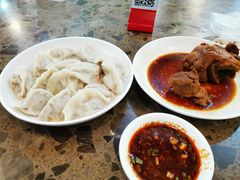 酱大骨-周家大连水饺(美专校街店)