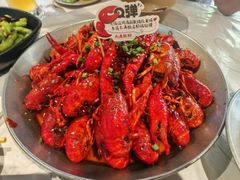 -巴厘龙虾·榜首油焖大虾(音乐学院·沿江酒馆店)