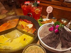 -巴卤社老火锅(财富店)