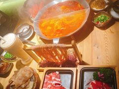 -湊湊火锅·茶憩(杭州湖滨银泰in77店)