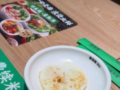 -蒙自源米线大王(东站店)