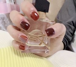 -爱美睫美甲会馆