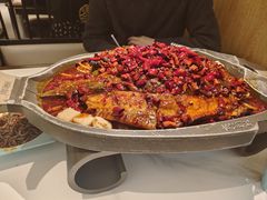 -江边城外烤全鱼(世茂广场店)
