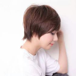 -虫二·专注健康烫染沙龙