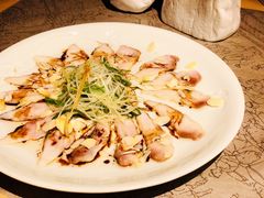 薄切鲜鱼片-穹六人间 people 6(岳阳路店)