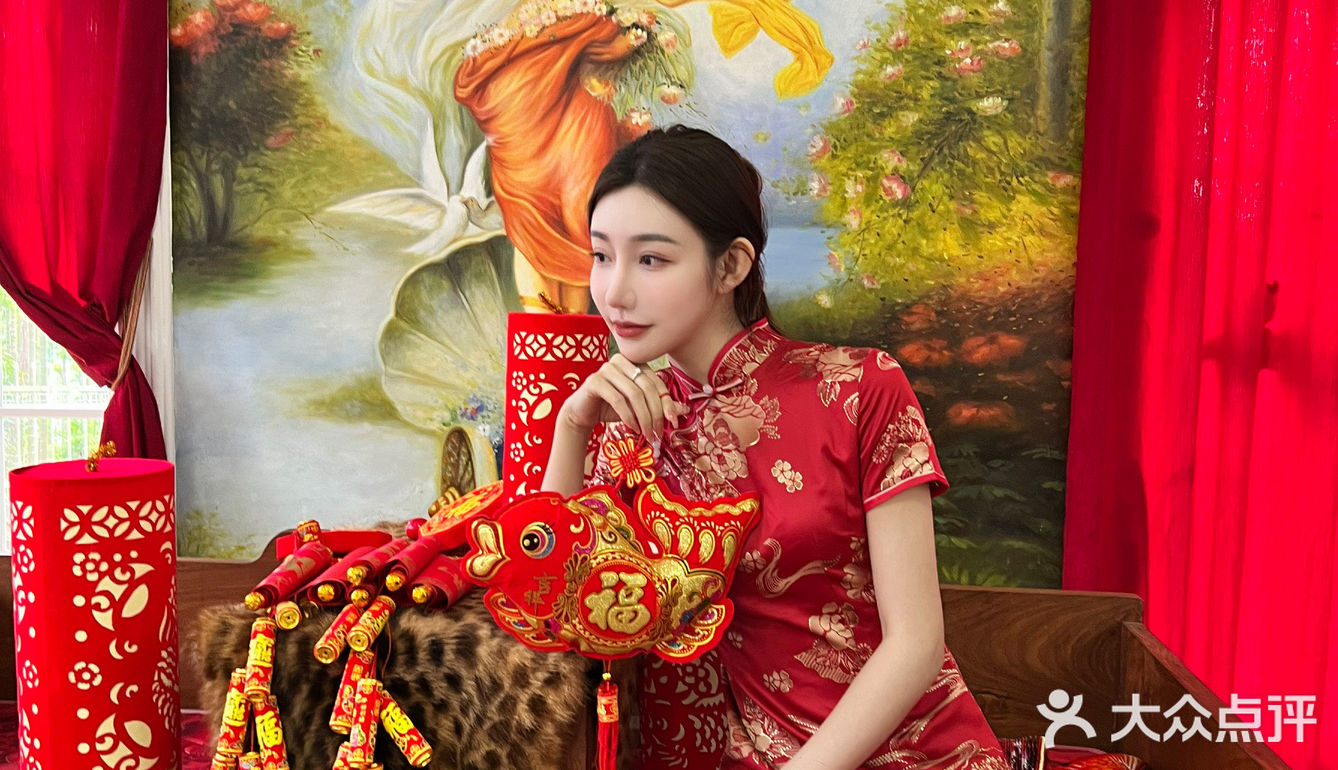 海南这家可真绝了啊 有吃有喝还能换装