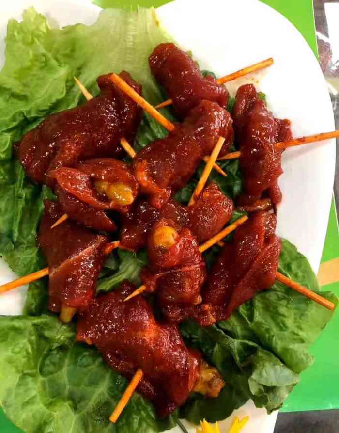 九尺鸭肠王自助火锅(皇龙店)-"菜品很少,而且感觉是放了很久的,不新鲜