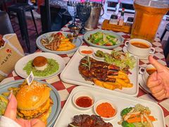 -鲨鱼美式餐厅酒吧Sharky