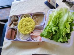 -猪三哥肥肠鸡川菜小炒