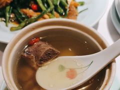 -荷花亭·湖北融合菜(中商广场店)