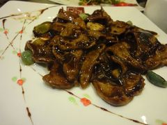 腊八蒜肝尖-院落创意菜