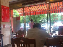 -邱芳粉店(迎宾大道旗舰店)