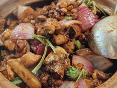 招牌胡须佬鸡煲-胡须佬鸡煲四季火锅店(石厦西村直营店)