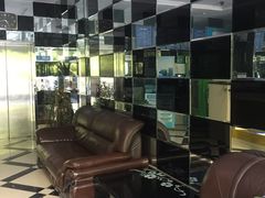 -肯定连锁酒店(莫愁湖公园云锦路地铁站店)