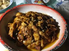 -鱼窝棚柴火铁锅炖(富山屯店)