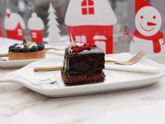 -UNI UNI(环亚凯瑟琳店)