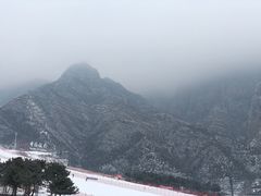 -石京龙滑雪场-停车场