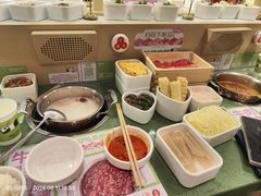 -一围肥牛肉小火锅(佳兆业广场店)