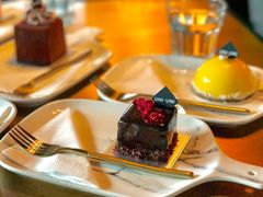 -UNI UNI(环亚凯瑟琳店)