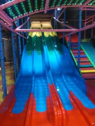 -兔子坡亲子儿童乐园(东方商厦店)