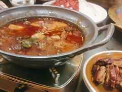 -野山舂·贵州现舂酸汤牛肉(东山店)
