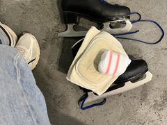-冠军冰场CHAMPION RINK(百联又一城店)