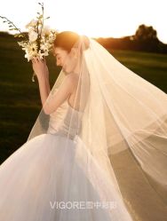 -雪中彩影婚纱摄影·微光艺术中心