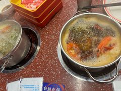-四囍码头海鲜烧烤自助火锅(外滩南京东路悦荟广场店)