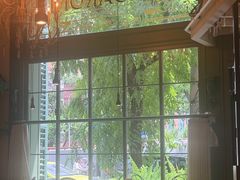 -玛格萝妮比萨屋(陆家浜路店)