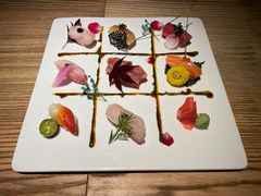 -本源食集 日式烧肉·炉端烧(东海缤纷店)