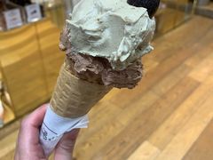 -VENCHI 闻绮(上海佛罗伦萨小镇店)
