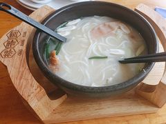 -桥香园过桥米线(国贸店)