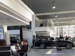 -上海星瀚奔驰4S店(红柳路店)