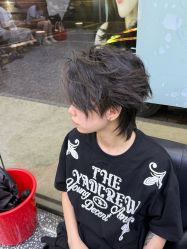 点击看大图 -藤野造型专业烫染接发