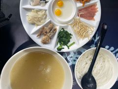 -建新园过桥米线(宝善街店)