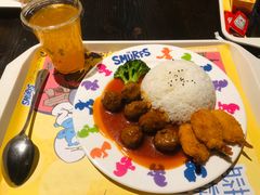 -蓝精灵乐园·世茂精灵之城主题乐园