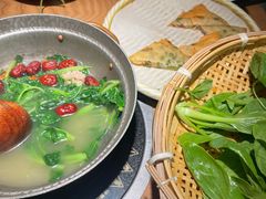 -吃饭皇帝大土家民族菜(正大广场店)