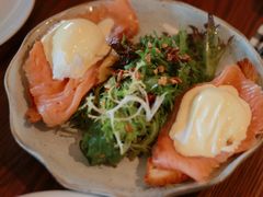 -ROAST coffee & eatery